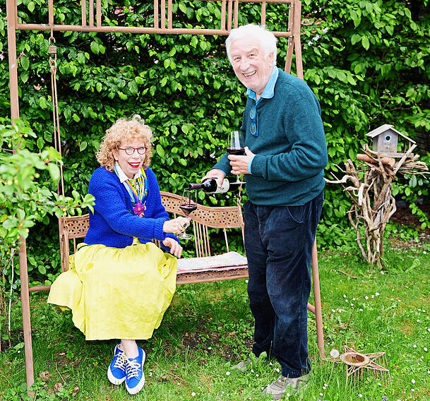 Künstler Peter Gaymann und seine Frau Viktoria. Künstler Peter Gaymann und seine Frau Viktoria.