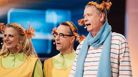 Barbara Schöneberger, Jan Josef Liefers, Günther Jauch (r.) in "2025 - Das Quiz". Barbara Schöneberger, Jan Josef Liefers, Günther Jauch (r.) in "2025 - Das Quiz".