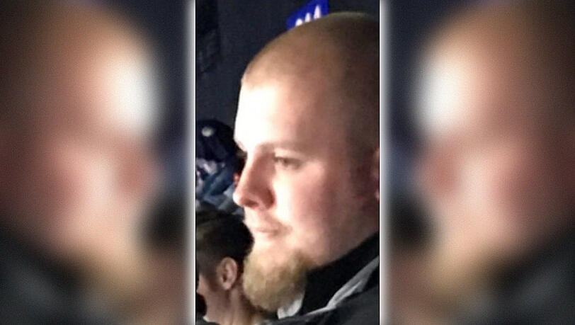 Mit diesem Foto sucht die Polizei nach Stephen Timothy Berichon. Es liegt derzeit nicht in besserer Qualität vor. Mit diesem Foto sucht die Polizei nach Stephen Timothy Berichon. Es liegt derzeit nicht in besserer Qualität vor.