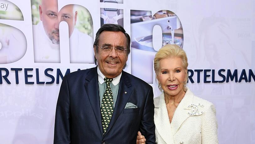 Ute Ohoven mit Ehemann Mario (†74). Der Präsident des Bundesverbandes mittelständische Wirtschaft starb im Oktober 2020 bei einem Verkehrsunfall. Ute Ohoven mit Ehemann Mario (†74). Der Präsident des Bundesverbandes mittelständische Wirtschaft starb im Oktober 2020 bei einem Verkehrsunfall.