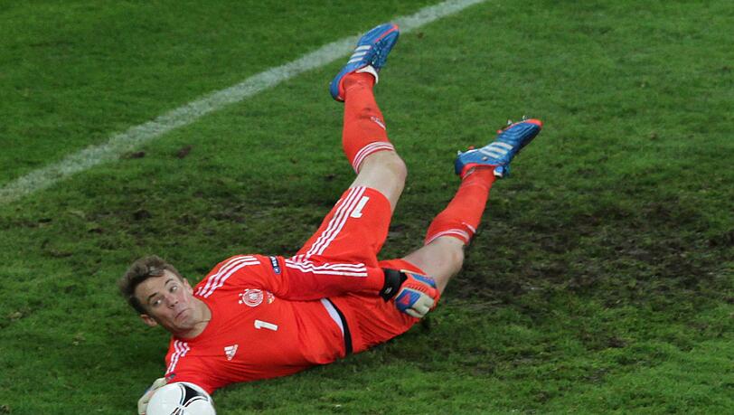 Zwischen Kind und Titan - so beschreibt Ostermaier Bayern-Keeper Manuel Neuer. Zwischen Kind und Titan - so beschreibt Ostermaier Bayern-Keeper Manuel Neuer.