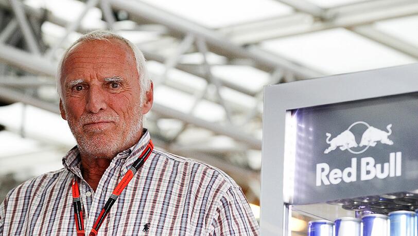 Möchte mit seinen Teams aus der Formel 1 aussteigen, wenn er keinen starken Motor bekommt: Dietrich Mateschitz. Möchte mit seinen Teams aus der Formel 1 aussteigen, wenn er keinen starken Motor bekommt: Dietrich Mateschitz.
