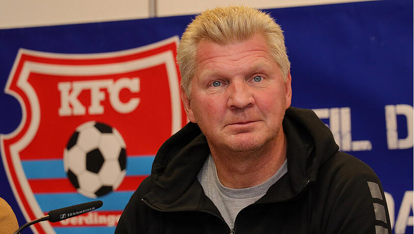 Eine echte Type I: Uerdingens Manager Stefan Effenberg. Eine echte Type I: Uerdingens Manager Stefan Effenberg.