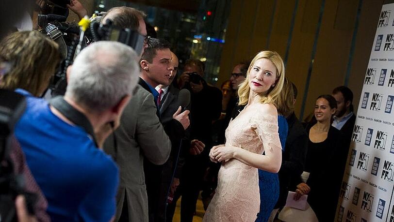 Für Cate Blanchett ist der Rote Teppich Inszenierung genug - Social Media wäre da zuviel des Guten