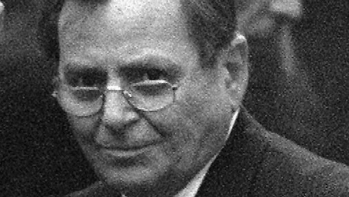 Der damalige Freiburger Sportmediziner Armin Klümper verlässt am 21.04.1997 das Amtsgericht in Freiburg. Der damalige Freiburger Sportmediziner Armin Klümper verlässt am 21.04.1997 das Amtsgericht in Freiburg.