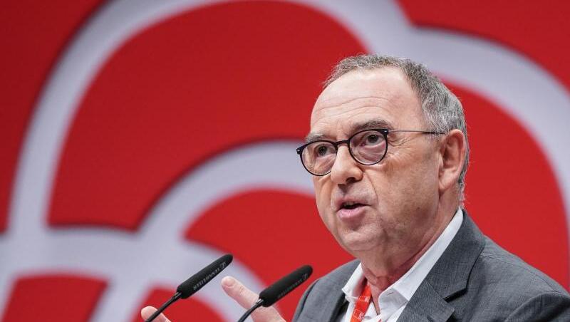 Norbert Walter-Borjans war bis 2017 Finanzminister von Nordrhein-Westfalen. Norbert Walter-Borjans war bis 2017 Finanzminister von Nordrhein-Westfalen.