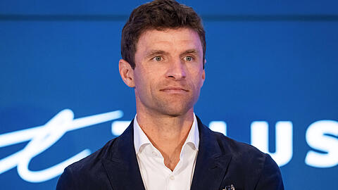 Dahoam in Bayern kassiert Thomas Müller eine bittere Niederlage. Dahoam in Bayern kassiert Thomas Müller eine bittere Niederlage.
