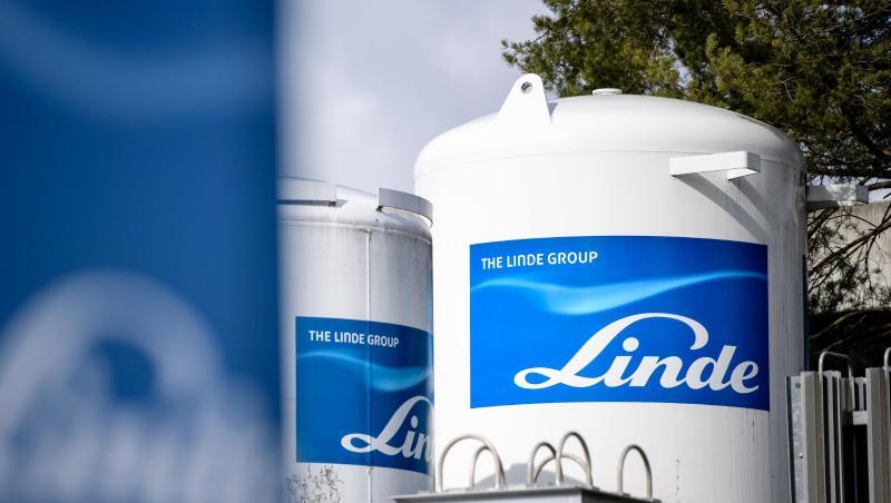 Das Logo des Industriegasekonzerns Linde ist auf Gasbehältern der Linde AG zu sehen. Foto: Matthias Balk/dpa/Symbolbild Das Logo des Industriegasekonzerns Linde ist auf Gasbehältern der Linde AG zu sehen. Foto: Matthias Balk/dpa/Symbolbild
