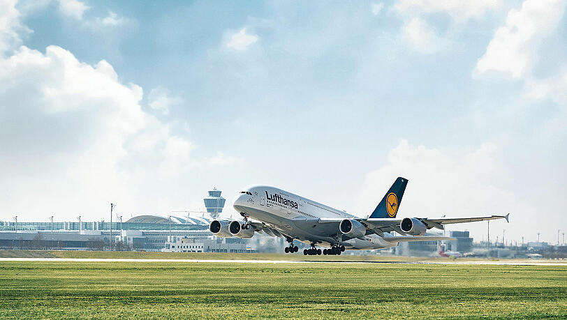 Fünf Airbus A380 stehen seit Neuestem in München. Fünf Airbus A380 stehen seit Neuestem in München.