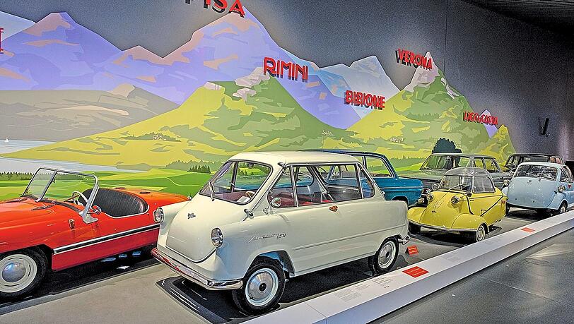 ł Im Haus der Bayerischen Geschichte in Regensburg gibt es viel zu entdecken - wie etwa historische Autos. ł Im Haus der Bayerischen Geschichte in Regensburg gibt es viel zu entdecken - wie etwa historische Autos.