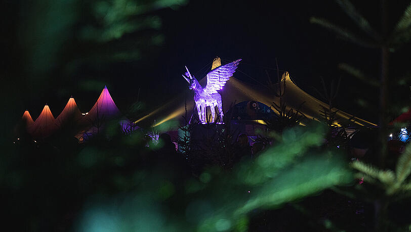 Magische Atmosphäre auf dem Tollwood Winterfestival in München. Magische Atmosphäre auf dem Tollwood Winterfestival in München.