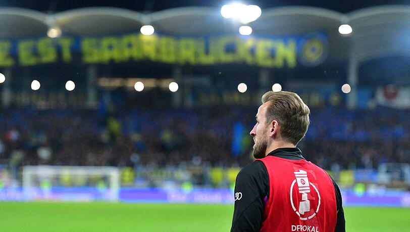 Insbesondere durch den Bankplatz von Harry Kane verzockte sich Thomas Tuchel in Saarbrücken. Insbesondere durch den Bankplatz von Harry Kane verzockte sich Thomas Tuchel in Saarbrücken.