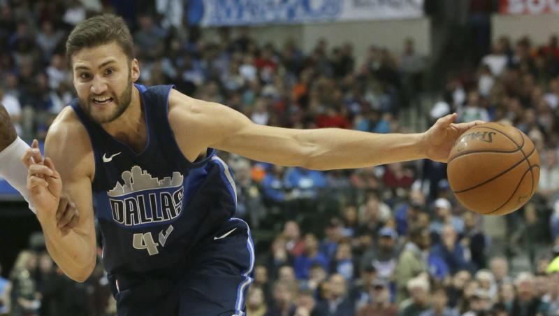 Mit den Dallas Mavericks holte Maximilian Kleber einen Sieg über die Celtics. Mit den Dallas Mavericks holte Maximilian Kleber einen Sieg über die Celtics.
