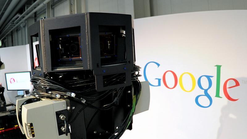 Die Kamera eines Fahrzeugs des Google-Projekts Street View