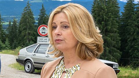 Karin Thaler spielt seit 25 Jahren "Marie Hofer" in "Die Rosenheim-Cops". Karin Thaler spielt seit 25 Jahren "Marie Hofer" in "Die Rosenheim-Cops".