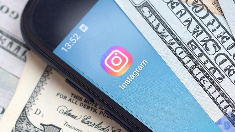 Bei Instagram können zehn Nutzerinnen und Nutzer ihren Followern derzeit exklusive Inhalte gegen einen monatlichen Abobetrag anbieten. Bei Instagram können zehn Nutzerinnen und Nutzer ihren Followern derzeit exklusive Inhalte gegen einen monatlichen Abobetrag anbieten.