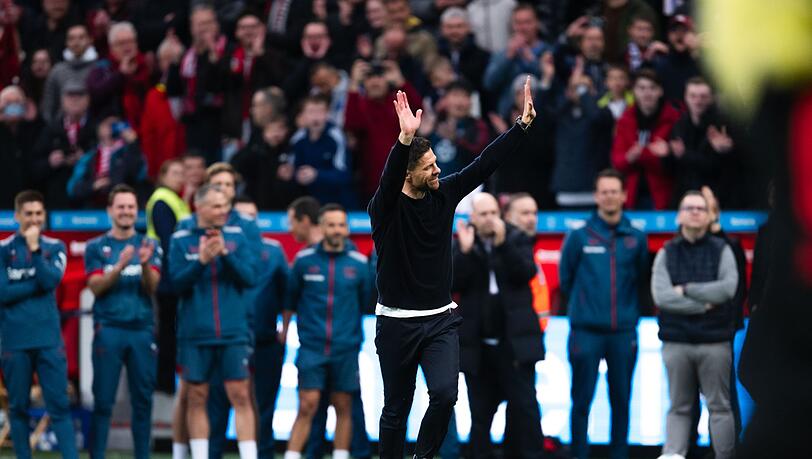 Bayer 04 Leverkusen geht mit 13 Punkten Vorsprung in die letzten sieben Bundesliga-Spieltage. Bayer 04 Leverkusen geht mit 13 Punkten Vorsprung in die letzten sieben Bundesliga-Spieltage.