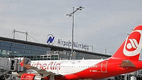 Das Luftdrehkreuz Nürnberg wird ausgebaut: Die rot-weißen Flieger von Air Berlin steuern im Sommer sechs neue Ziele an. Das Luftdrehkreuz Nürnberg wird ausgebaut: Die rot-weißen Flieger von Air Berlin steuern im Sommer sechs neue Ziele an.