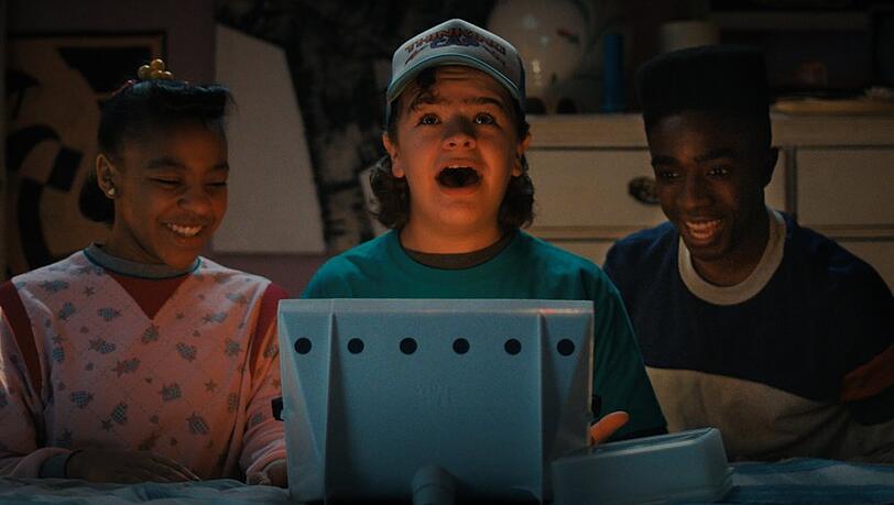Priah Ferguson, Gaten Matarazzo und Caleb McLaughlin (v.l.n.r.) in "Stranger Things". Priah Ferguson, Gaten Matarazzo und Caleb McLaughlin (v.l.n.r.) in "Stranger Things".
