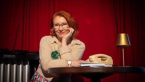 Die Münchner Schauspielerin Petra Auer ist seit Jahren passionierte Hospizbegleiterin. Wie sie mit dem Sterben umgeht, hat sie der AZ erzählt. Die Münchner Schauspielerin Petra Auer ist seit Jahren passionierte Hospizbegleiterin. Wie sie mit dem Sterben umgeht, hat sie der AZ erzählt.