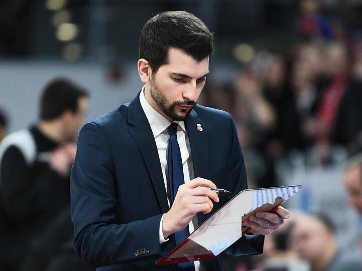 Brose Bamberg feiert unter dem neuen Cheftrainer Federico Perego wieder Erfolge. Foto: Nicolas Armer/Archiv