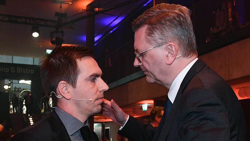 Philipp Lahm und Reinhard Grindel am Montag bei der Einweihung der Hall of Fame in Dortmund. Philipp Lahm und Reinhard Grindel am Montag bei der Einweihung der Hall of Fame in Dortmund.
