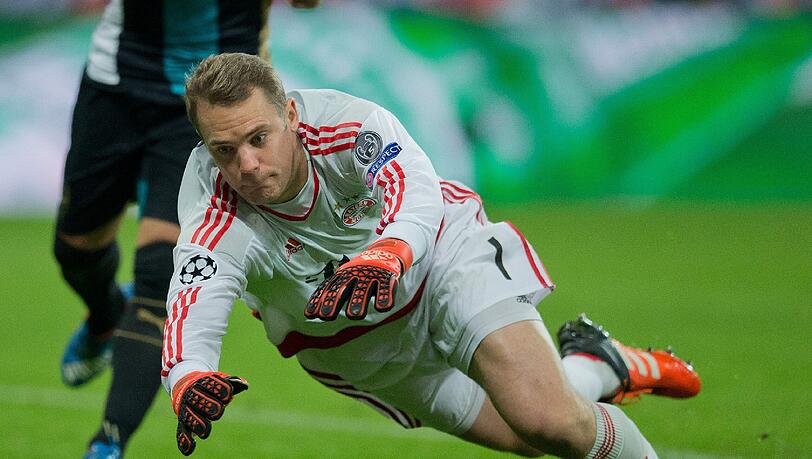 Manuel Neuer: Der Welttorhüter legte seit Guardiola stark zu - von 30 auf 45 Millionen Euro. Das lag aber vorwiegend an seiner herausragenden WM 2014. Manuel Neuer: Der Welttorhüter legte seit Guardiola stark zu - von 30 auf 45 Millionen Euro. Das lag aber vorwiegend an seiner herausragenden WM 2014.