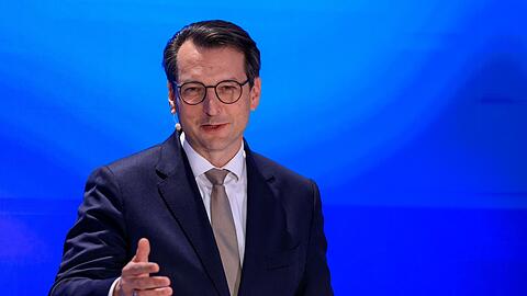 Noch ist Milan Nedeljkovic Produktionsvorstand bei BMW - kommendes Jahr soll er an die Spitze des Unternehmens aufrücken. (Archivbild) Noch ist Milan Nedeljkovic Produktionsvorstand bei BMW - kommendes Jahr soll er an die Spitze des Unternehmens aufrücken. (Archivbild)