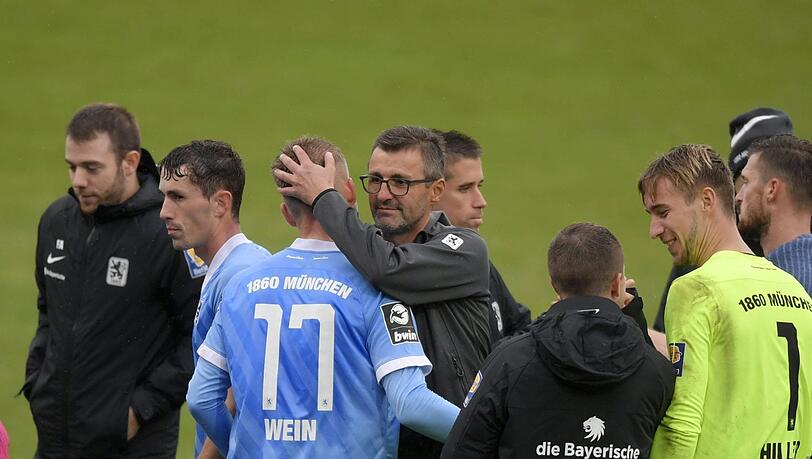 Wein-Fan: Trainer Michael Köllner und sein Schützling.