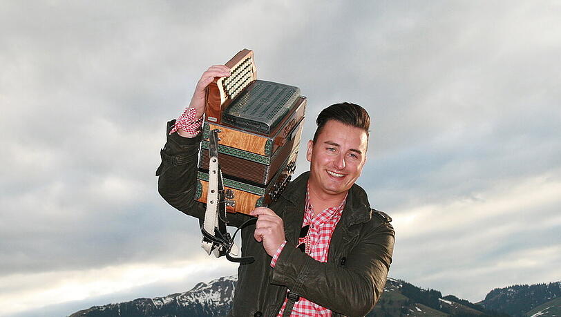 Andreas Gabalier präsentierte sein neuen Album "Mountain Man" in Kitzbühel Andreas Gabalier präsentierte sein neuen Album "Mountain Man" in Kitzbühel