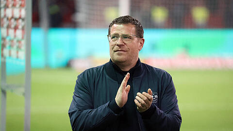 Bei der Aufsichtsratssitzung im November will der FC Bayern eine Entscheidung fällen, ob Max Eberl verpflichtet werden soll. Bei der Aufsichtsratssitzung im November will der FC Bayern eine Entscheidung fällen, ob Max Eberl verpflichtet werden soll.