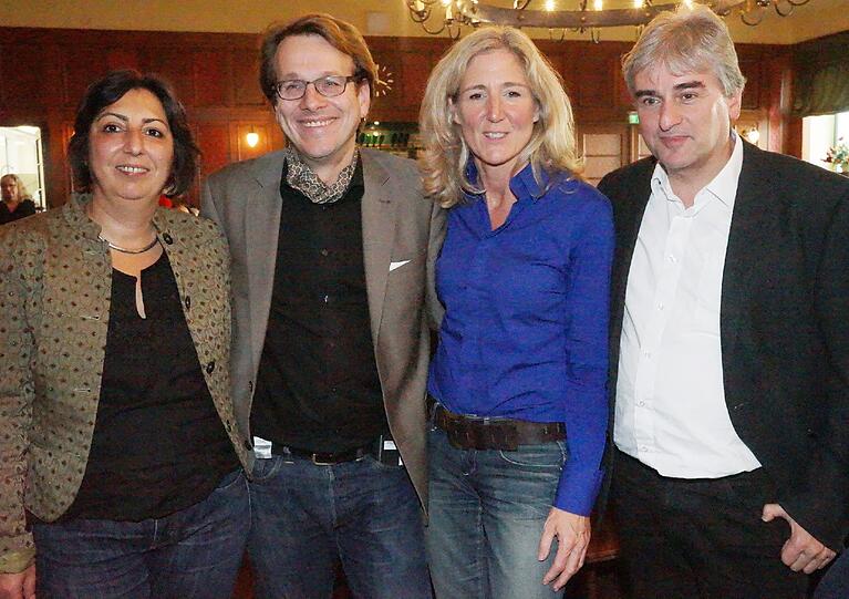 Die Top 4 von der grünen Stadtratsliste (v. l.): Gülseren Demirel, Florian Roth, OB-Kandidatin Sabine Nallinger und Paul Bickelbacher.
