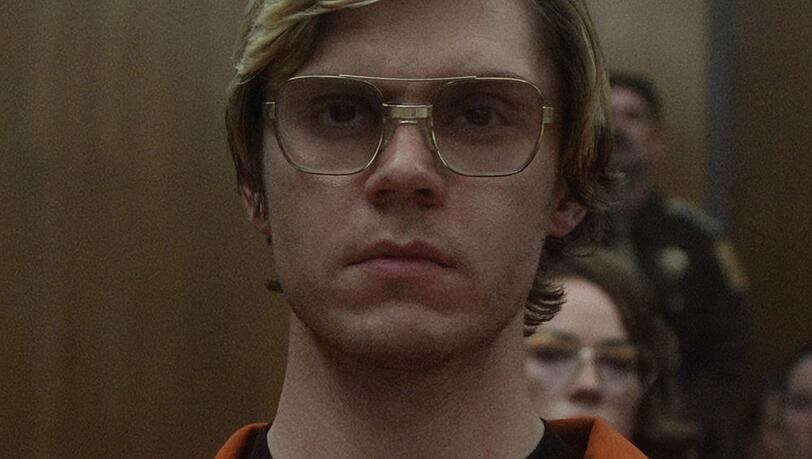 Even Peters als Serienmörder "Dahmer". Even Peters als Serienmörder "Dahmer".