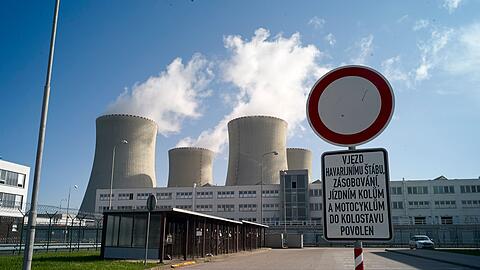 Am Standort des Atomkraftwerks Temelin soll künftig ein Mini-AKW getestet werden. (Archivbild) Am Standort des Atomkraftwerks Temelin soll künftig ein Mini-AKW getestet werden. (Archivbild)