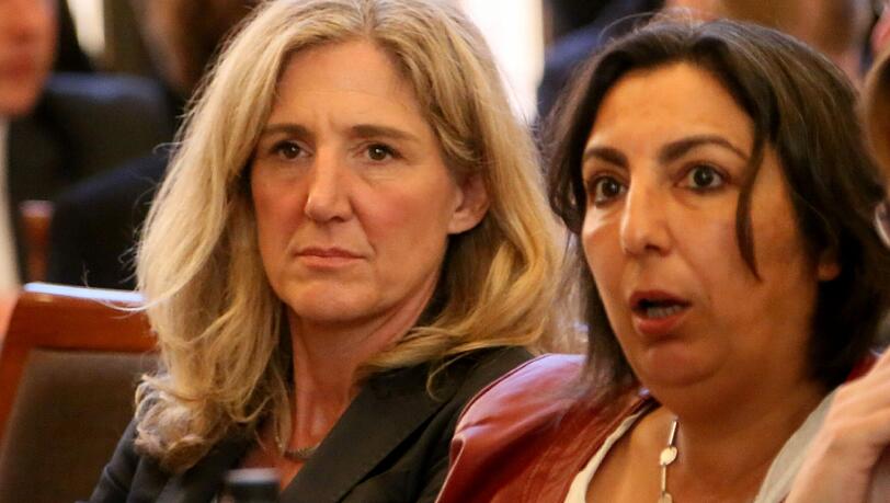 Stellt sich hinter die gescheiterte OB-Kandidatin Sabine Nallinger (l.): Fraktionschefin Gülseren Demirel. Stellt sich hinter die gescheiterte OB-Kandidatin Sabine Nallinger (l.): Fraktionschefin Gülseren Demirel.