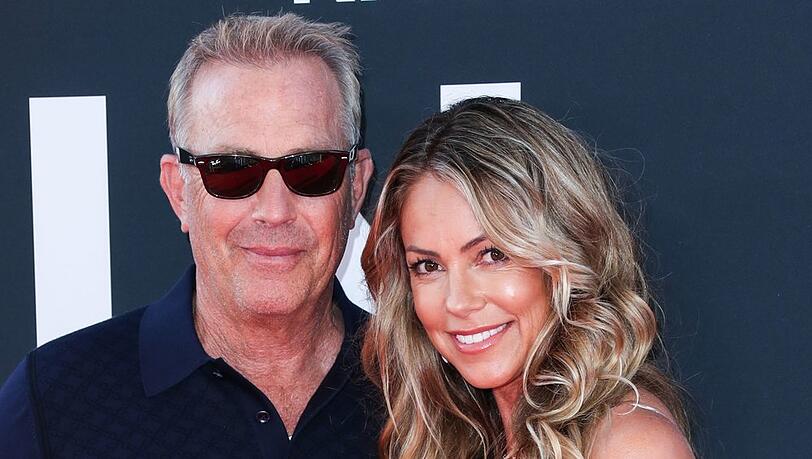 Christine Baumgartner mit Ex-Ehemann Kevin Costner. Sie soll wieder vergeben sein. Christine Baumgartner mit Ex-Ehemann Kevin Costner. Sie soll wieder vergeben sein.