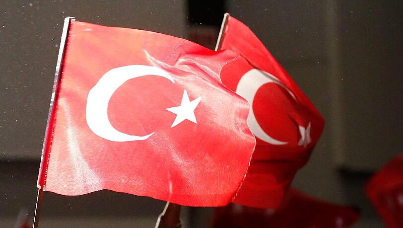 Die Bundesregierung sieht die Türkei einem Medienbericht zufolge inzwischen als "zentrale Aktionsplattform" für islamistische Organisationen im Nahen Osten. Foto: Ronald Wittek/Symbolbild Die Bundesregierung sieht die Türkei einem Medienbericht zufolge inzwischen als "zentrale Aktionsplattform" für islamistische Organisationen im Nahen Osten. Foto: Ronald Wittek/Symbolbild