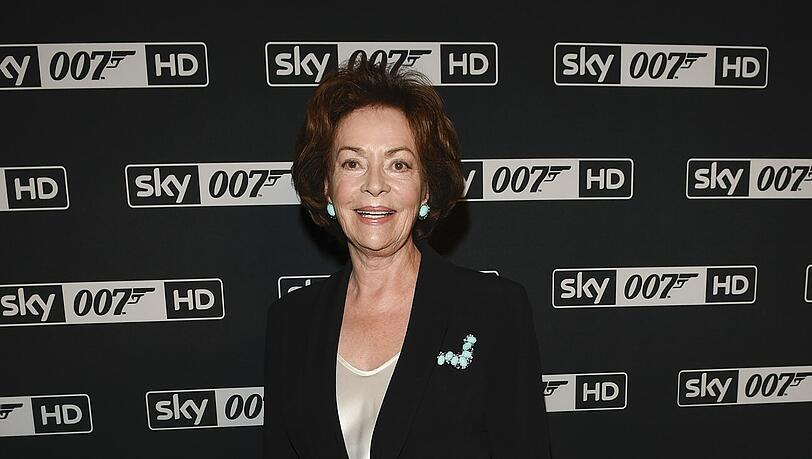 Karin Dor (erstes und bisher einziges deutsches Bond Girl aus "Man lebt nur zweimal") Karin Dor (erstes und bisher einziges deutsches Bond Girl aus "Man lebt nur zweimal")