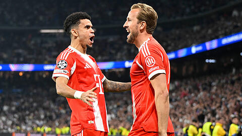 Harry Kane (r.) jubelt nach seinem Tor zum 0:2 mit Luis Díaz – die Vorentscheidung im Hinspiel. Harry Kane (r.) jubelt nach seinem Tor zum 0:2 mit Luis Díaz – die Vorentscheidung im Hinspiel.