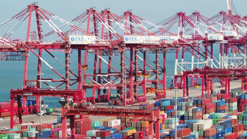 Während China und die USA mit ihrem Handelskrieg den Welthandel ins Wanken bringen, einigen sich 46 Staaten auf vereinfachte Verfahren zur Streitschlichtung. Während China und die USA mit ihrem Handelskrieg den Welthandel ins Wanken bringen, einigen sich 46 Staaten auf vereinfachte Verfahren zur Streitschlichtung.