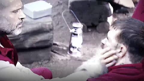 Gibt Thorsten Legat Gigi Birofio hier eine Ohrfeige? Diese Szene zeigt RTL erst in ein paar Tagen im Sommer-Dschungelcamp Gibt Thorsten Legat Gigi Birofio hier eine Ohrfeige? Diese Szene zeigt RTL erst in ein paar Tagen im Sommer-Dschungelcamp