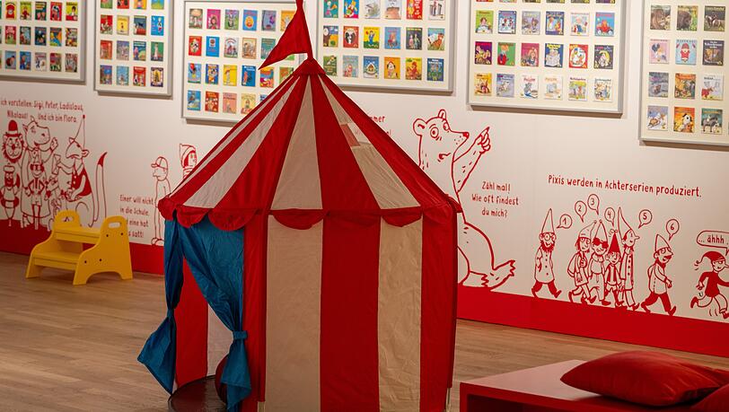 Ein Blick in die Ausstellung. Ein Blick in die Ausstellung.