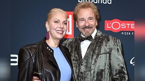 Nicht zu übersehen: Thomas Gottschalk, hier mit Karina Mroß, ist überglücklich. Nicht zu übersehen: Thomas Gottschalk, hier mit Karina Mroß, ist überglücklich.