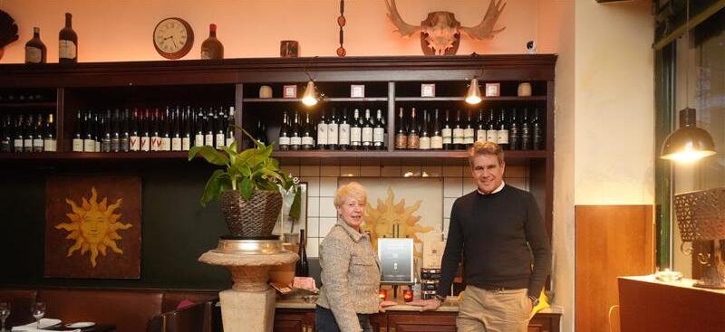 Corinna Hermann und Alexander Lutz sind Ihre Gastgeber der Ess-Klasse im Gandl im März. Corinna Hermann und Alexander Lutz sind Ihre Gastgeber der Ess-Klasse im Gandl im März.