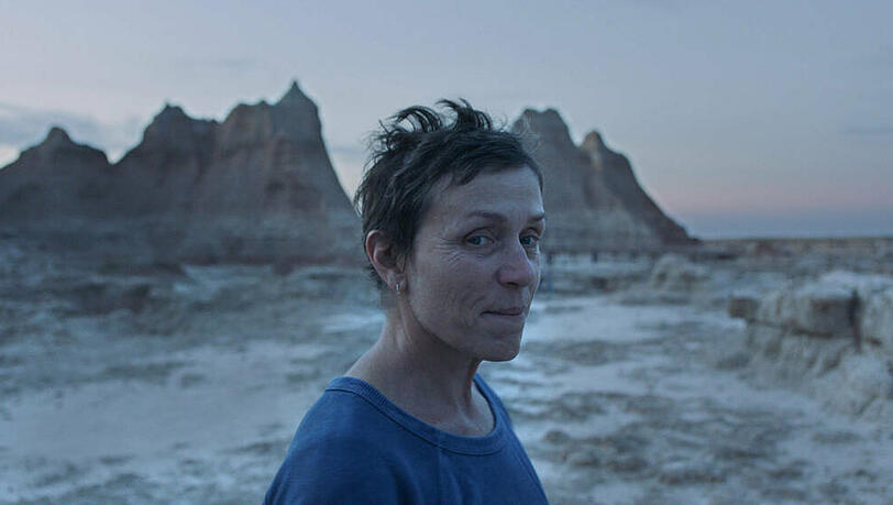 Der Film "Nomadland" mit Frances McDormand gewinnt in Venedig den Goldenen Löwen Der Film "Nomadland" mit Frances McDormand gewinnt in Venedig den Goldenen Löwen