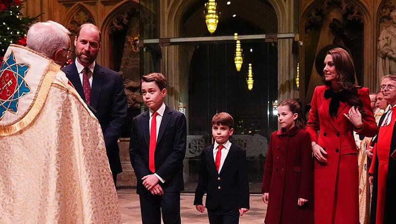 Prinz William und Prinzessin Kate beim Weihnachtsgottesdienst in der Westminster Abbey. Prinz William und Prinzessin Kate beim Weihnachtsgottesdienst in der Westminster Abbey.