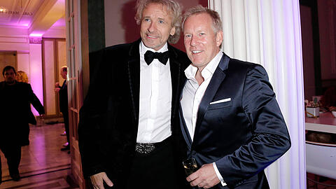 Thomas Gottschalk und Johannes B. Kerner sind alte Showhasen, die sich schon lange kennen. Thomas Gottschalk und Johannes B. Kerner sind alte Showhasen, die sich schon lange kennen.