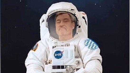 Zumindest in einem aktuellen Video schwebt Markus Söder durchs All. Zumindest in einem aktuellen Video schwebt Markus Söder durchs All.
