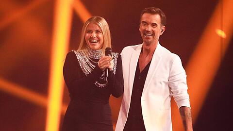 Beatrice Egli und Florian Silbereisen gemeinsam auf der Bühne. Beatrice Egli und Florian Silbereisen gemeinsam auf der Bühne.