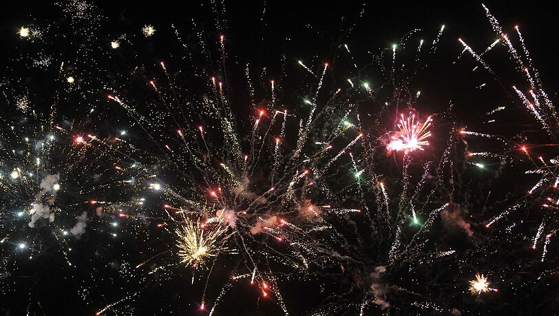 So wird es in der Silvester-Nacht rund um Bayerns Schlösser nicht aussehen: Es herrscht absolutes Knall-Verbot. So wird es in der Silvester-Nacht rund um Bayerns Schlösser nicht aussehen: Es herrscht absolutes Knall-Verbot.